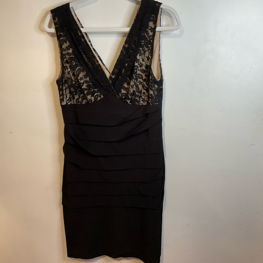 41 Connected Apparel Black Lace Overlay Sleeveless V-neck Pleated Sheath Dress10